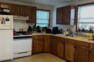 52 Putnam Ave, Hamden, CT 06517 - Photo 4