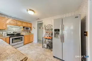 38 Kenwood Dr, Vernon, CT 06066 - Photo 10
