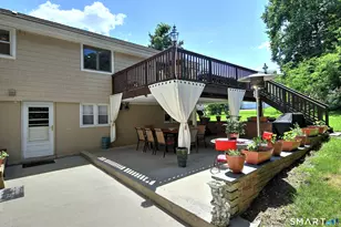 240 Quenby Pl, Stratford, CT 06614 - Photo 4