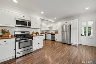 24 Beacon St, Hamden, CT 06514 - Photo 14
