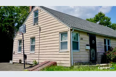 223 Pearl Harbor Street, Bridgeport, CT 06610 - Photo 10