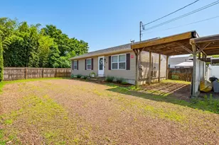 8 W Arch St, Stonington, CT 06379 - Photo 2