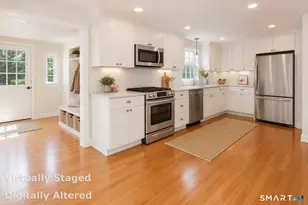 19 Crestwood Cir, Farmington, CT 06032 - Photo 8