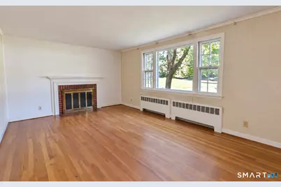 19 Crestwood Circle, Farmington, CT 06032 - Photo 14