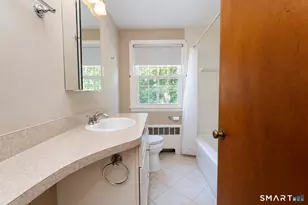 19 Crestwood Cir, Farmington, CT 06032 - Photo 20