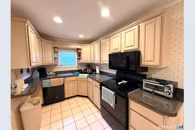 837 East Wakefield Boulevard, Winchester, CT 06098 - Photo 20