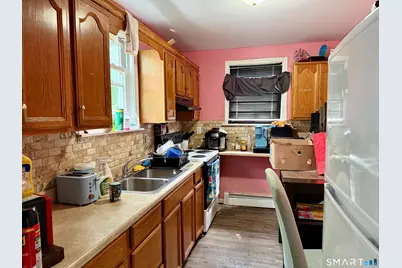 387 Colony Street, Meriden, CT 06451 - Photo 10