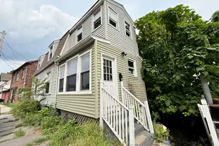 387 Colony St, Meriden, CT 06451 - Photo 2