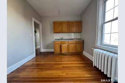 9-11 Rockville Street, Hartford, CT 06112 - Photo 14