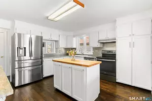 190 5th Ave, Stratford, CT 06615 - Photo 8