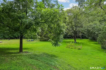 25 Woodbury Drive, Danbury, CT 06811 - Photo 2