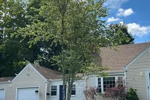 1 Hughes Cir, Ellington, CT 06029 - Photo 2