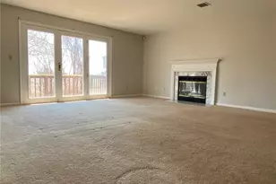 560 Silver Sands Rd, East Haven, CT 06512 - Photo 6