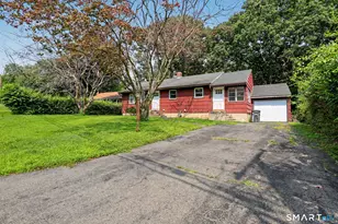 115 Forestview Rd, Bridgeport, CT 06606 - Photo 4