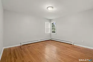 115 Forestview Rd, Bridgeport, CT 06606 - Photo 22