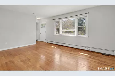 115 Forestview Road, Bridgeport, CT 06606 - Photo 8