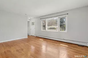 115 Forestview Rd, Bridgeport, CT 06606 - Photo 8