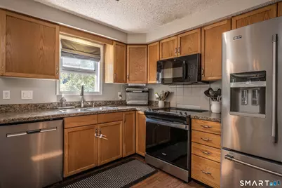 49 Harvard Court, Middletown, CT 06457 - Photo 10