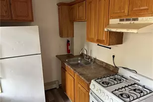 19 S High St, New Britain, CT 06051 - Photo 4