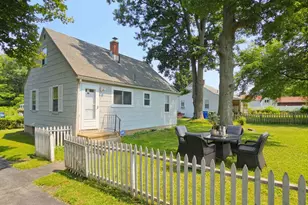 417 Atwood Ave, Waterbury, CT 06705 - Photo 6