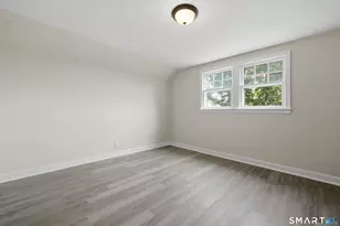 34 Corona Dr, Waterbury, CT 06708 - Photo 6