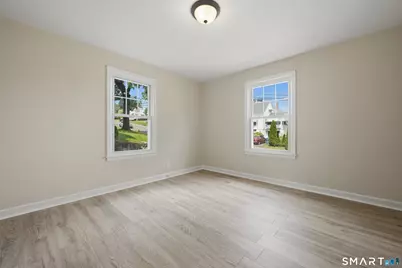 34 Corona Drive, Waterbury, CT 06708 - Photo 10