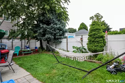 204 Savoy Street, Bridgeport, CT 06606 - Photo 8
