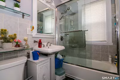 204 Savoy Street, Bridgeport, CT 06606 - Photo 14