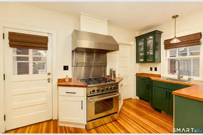 23 Westfield Road, West Hartford, CT 06119 - Photo 6