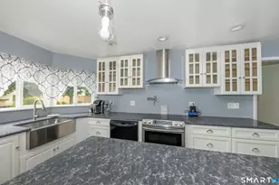60 Van Horn Dr, East Haven, CT 06512 - Photo 4