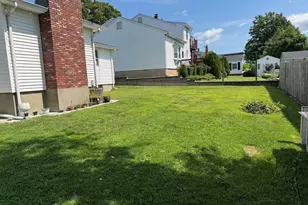 879 Congress Ave, Waterbury, CT 06708 - Photo 4