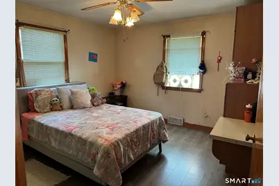 879 Congress Avenue, Waterbury, CT 06708 - Photo 18