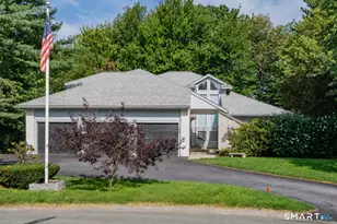 154 Suncrest Ct, Torrington, CT 06790 - Photo 1
