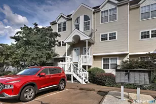 2390 State St, Hamden, CT 06517 - Photo 2