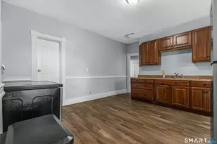 139 Homestead Ave, Hartford, CT 06112 - Photo 20