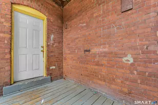 139 Homestead Ave, Hartford, CT 06112 - Photo 22