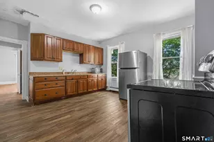 139 Homestead Ave, Hartford, CT 06112 - Photo 18