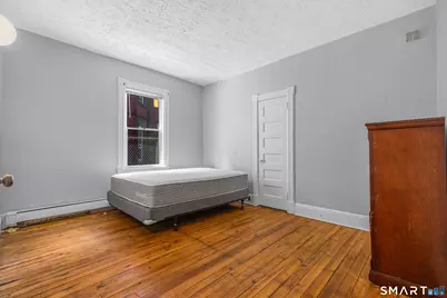 139 Homestead Avenue #1st Fl, Hartford, CT 06112 - Photo 12