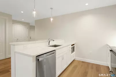 340 Heights Road #305, Darien, CT 06820 - Photo 2