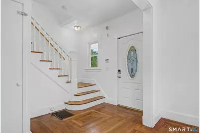 31 Smith Street, West Haven, CT 06516 - Photo 6