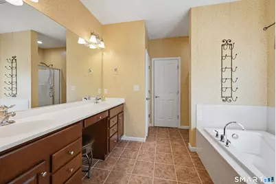 521 Putting Green Lane #521, Oxford, CT 06478 - Photo 16