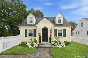 134 Oakwood Ave, West Hartford, CT 06119 - Photo 1