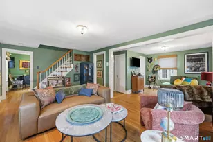 134 Oakwood Ave, West Hartford, CT 06119 - Photo 4