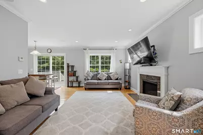 21 Carson Way, Simsbury, CT 06070 - Photo 8