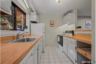 38 North Main Street #7, West Hartford, CT 06107 - Photo 12