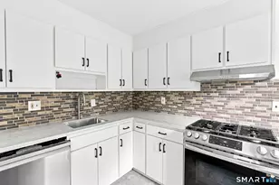134 Oxford Dr, East Hartford, CT 06118 - Photo 12