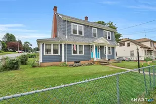 318 Middle Tpke E, Manchester, CT 06040 - Photo 2