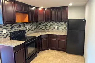 32 Cook Ave, Meriden, CT 06451 - Photo 2