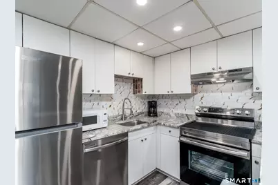 330 Short Beach Road #I4, East Haven, CT 06512 - Photo 10