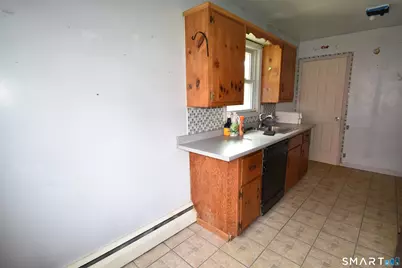 36 Sandra Street, Bristol, CT 06010 - Photo 6